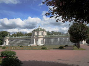Kuskovo. Large stone greenhouse, south facade
